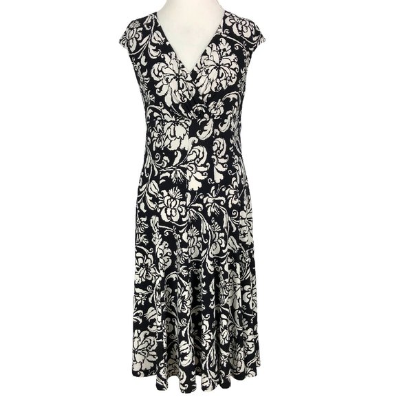 Lauren Ralph Lauren Dresses & Skirts - LAUREN RALPH LAUREN stretch knit floral dress SZ 10